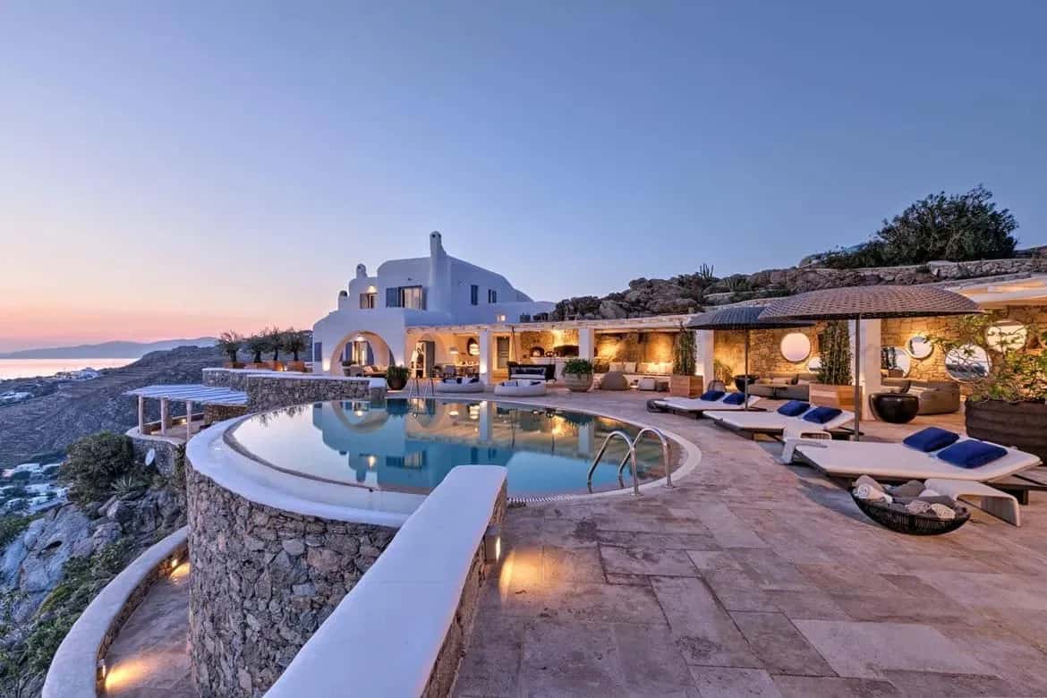 Sunset Views Villa with Delightful Furniture