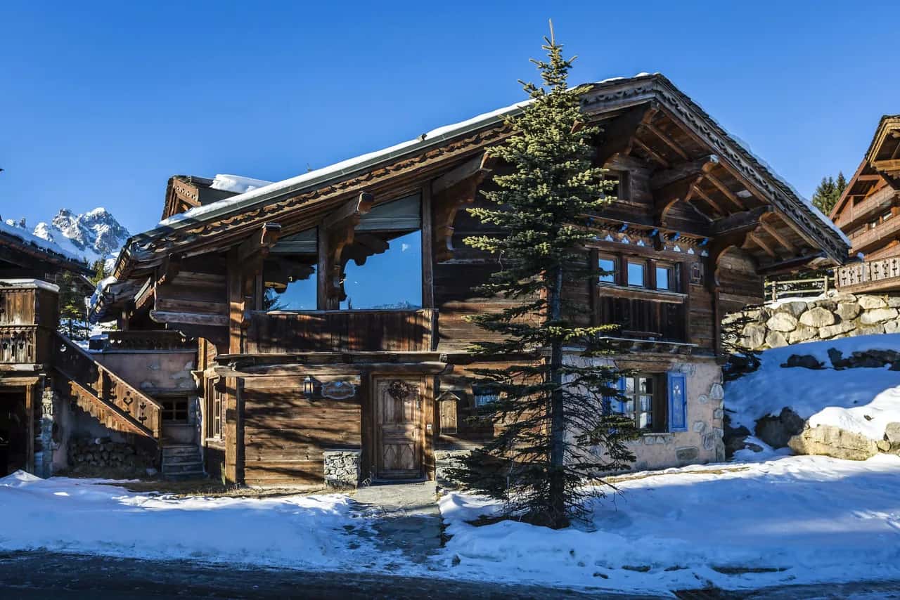 Ambiance Rustique et Accueillante Dans L'un Des Meilleurs Stations de Ski D'Europe