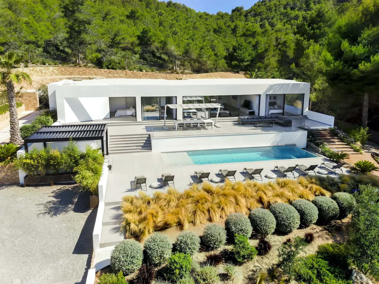 Sleek, modern property with breathtaking sea views
