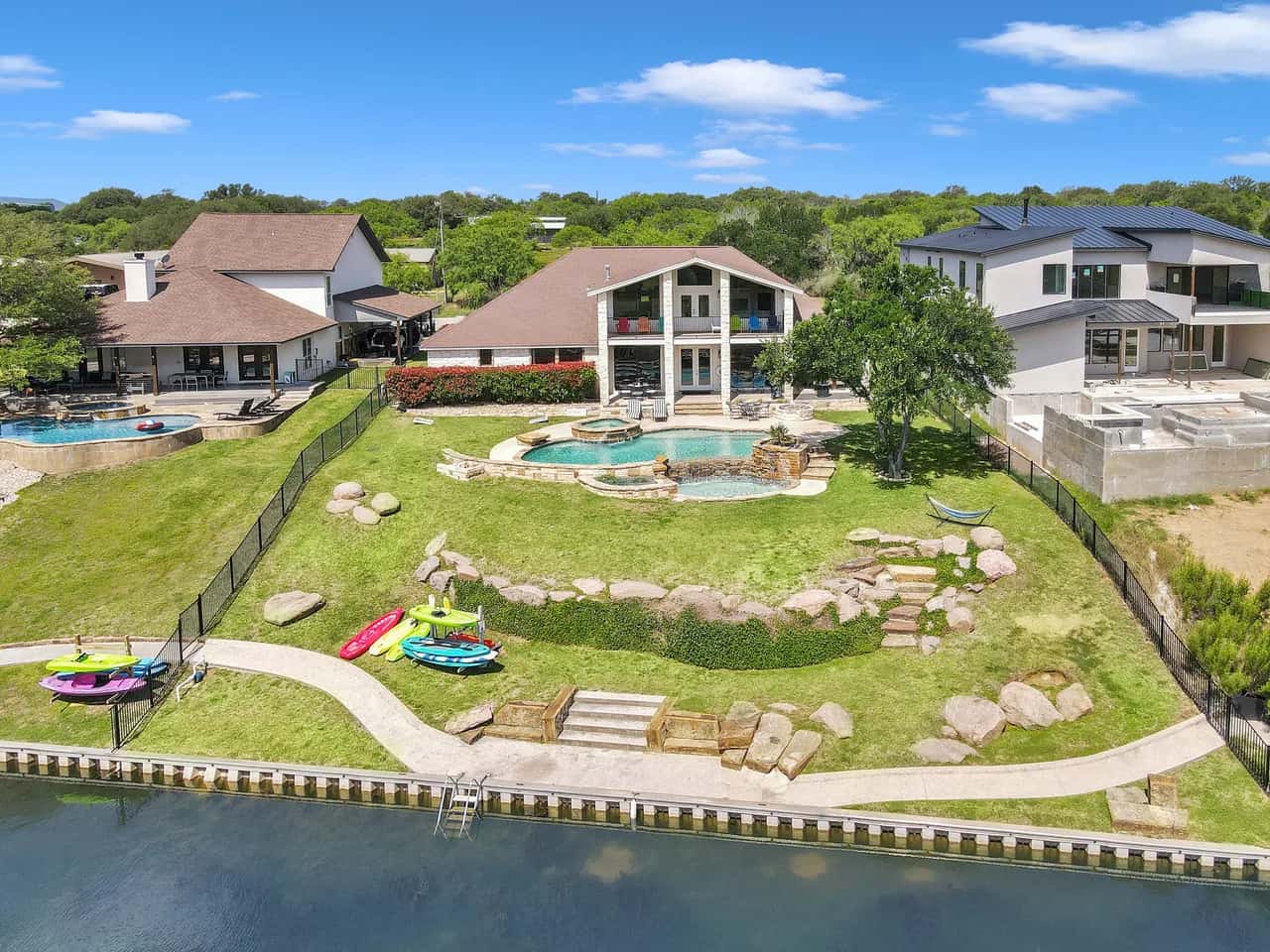 Retiro de Cuatro Habitaciones Junto al Lago en Austin