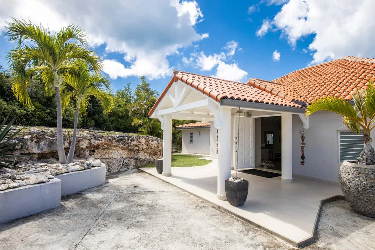 VILLA PANORÁMICA CON PISCINA INFINITA