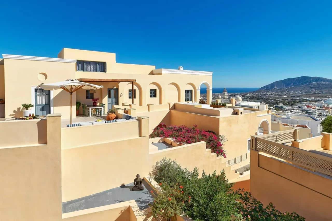 Glorious Luxury Villa With Fantastic Views To The Caldera Of Santorini