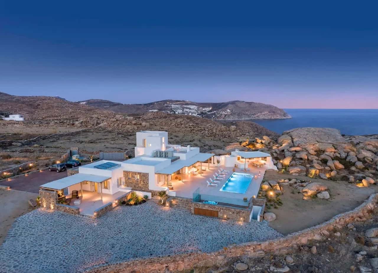 Gorgeous Mykonos Village With Exclusive Features For A Truly Relaxing Vacation