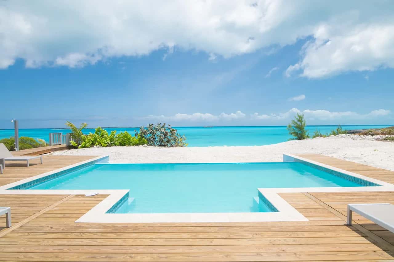Beachfront Five Bedroom Villa in Little Exuma