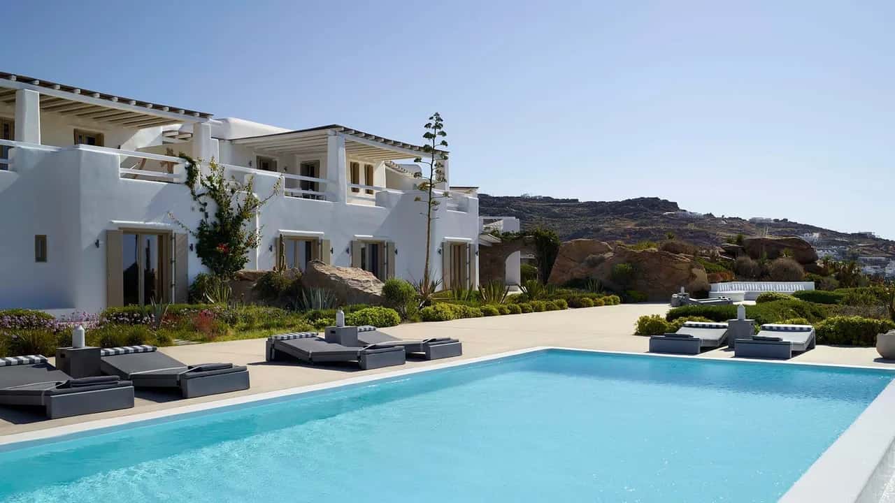 Mykonos Luxury Villa with Infinity Pool