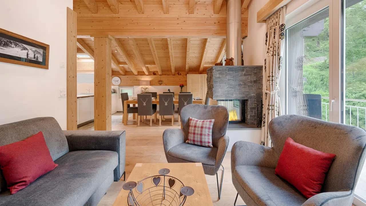 BEAUTIFUL SKI IN /SKI OUT ALPINE PENTHOUSE