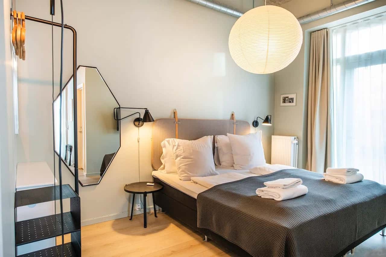 BRIGHT BEAUTIFUL APARTMENT CLOSE TO THE BEACH