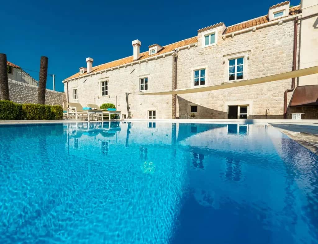 Exceptional Private Estate With Swimming Pool