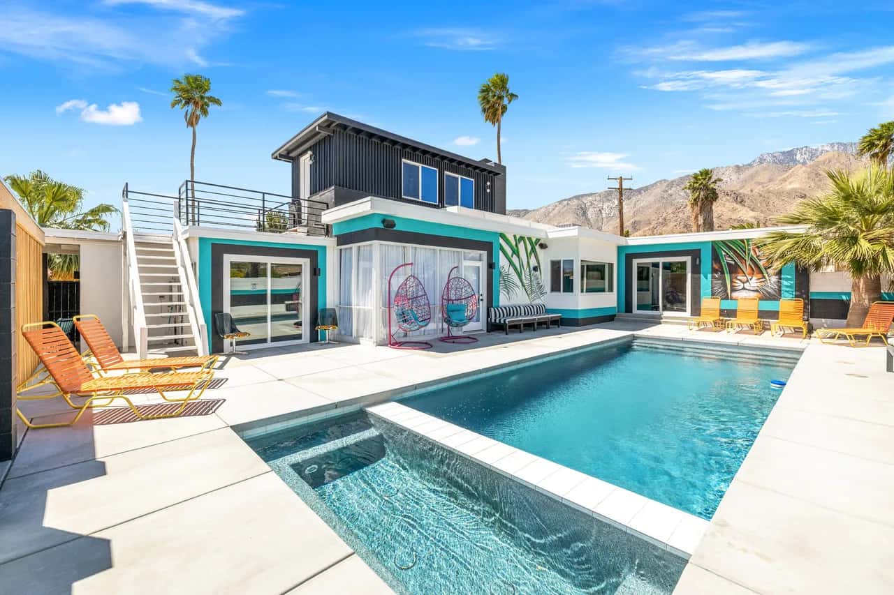 Luxury Palm Springs Estate Pool, Spa & Mini-Golf