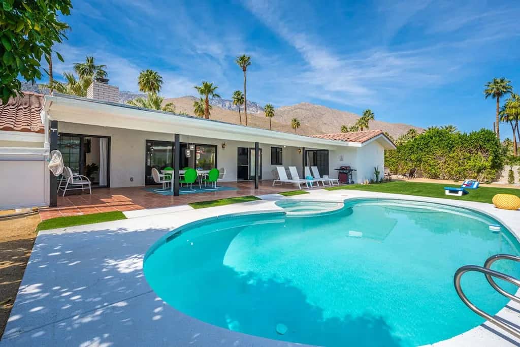 3BR Mid-Century Home Pool, Hot Tub & Gym