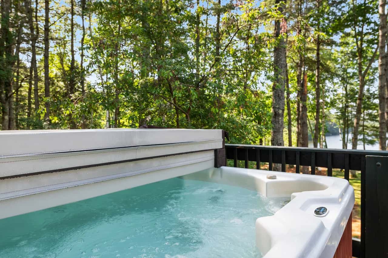 Sunset Chalet  Lakefront Hot Tub Game Room