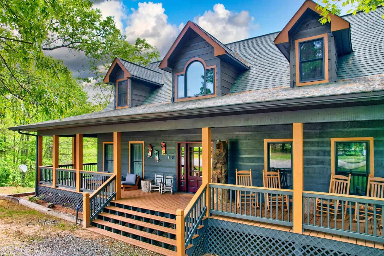 Lake Views | Hot Tub | Fire Pit | Micro Events