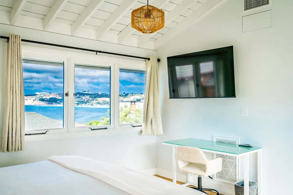 Blue Water View Condo in Prime Coastal Locale
