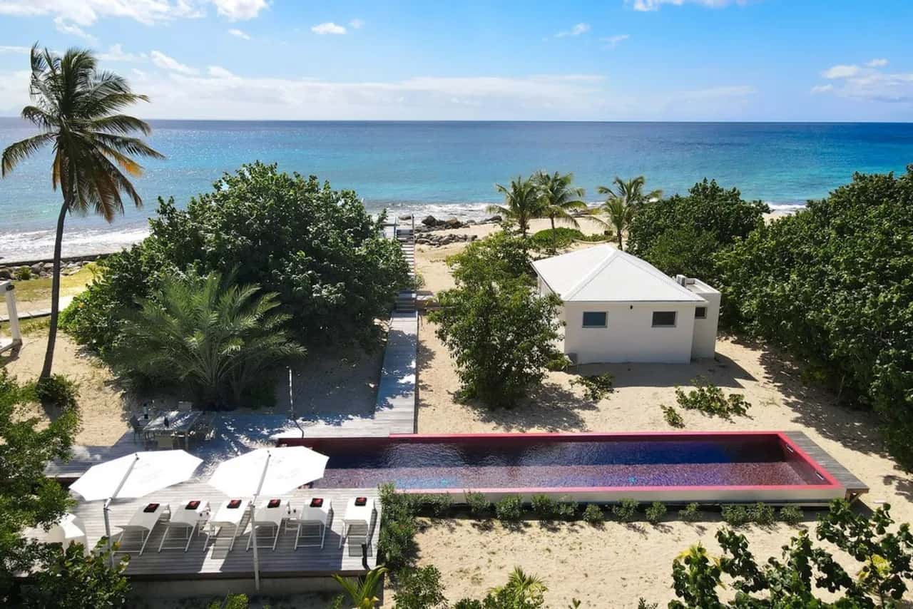 Villa Contemporaine Située Juste Sur La Plage
