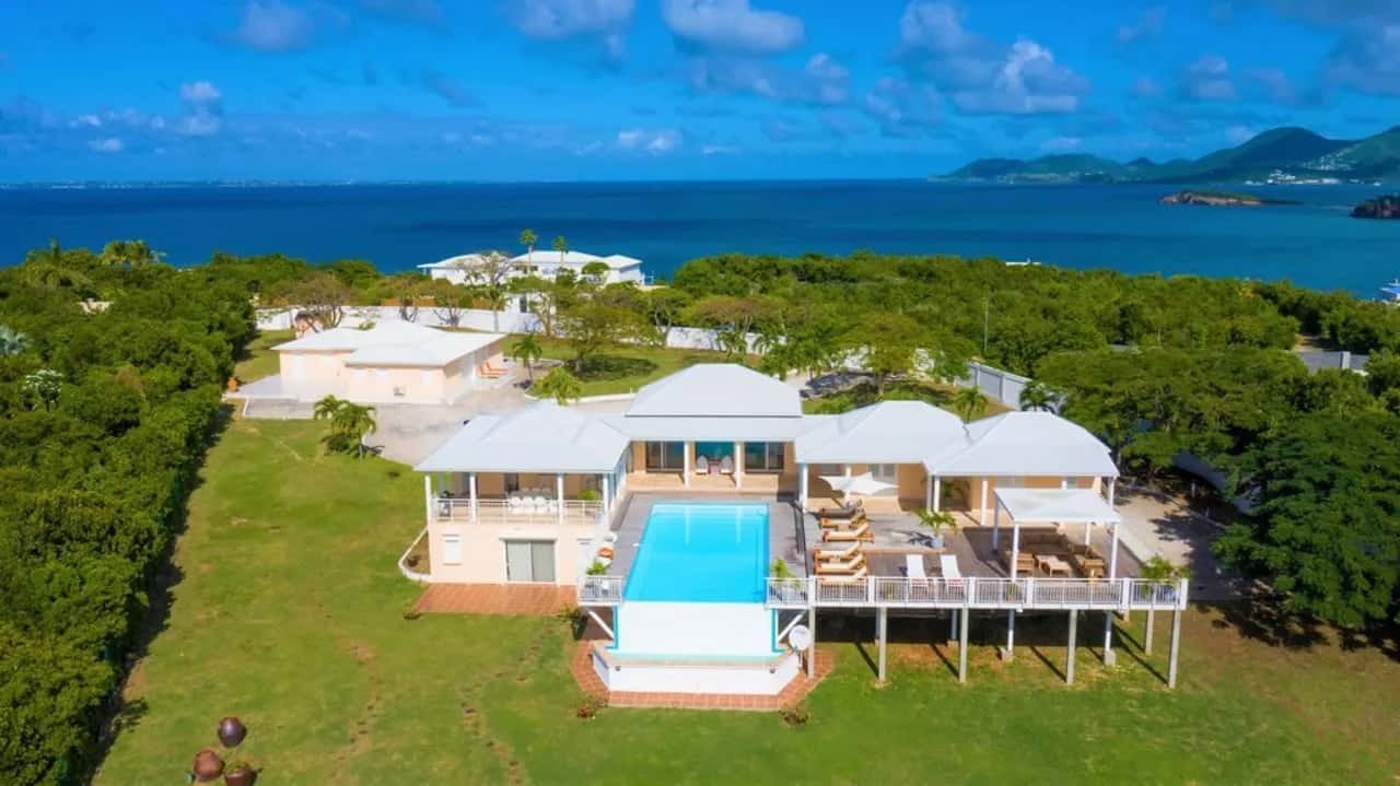 Luxurious Caribbean villa situated in Terre-Basses