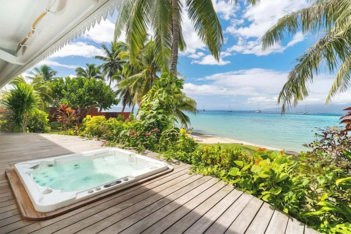 Strandvilla mit sechs Schlafzimmern in Moorea