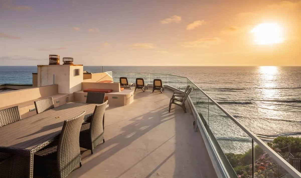 Beachfront Three Bedroom Villa in San Diego