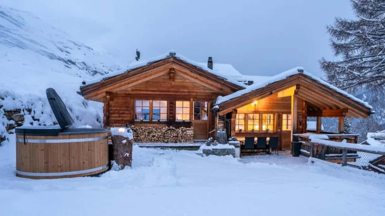 Modern Swiss Alpine Bliss Ski-in Ski-out Chalet