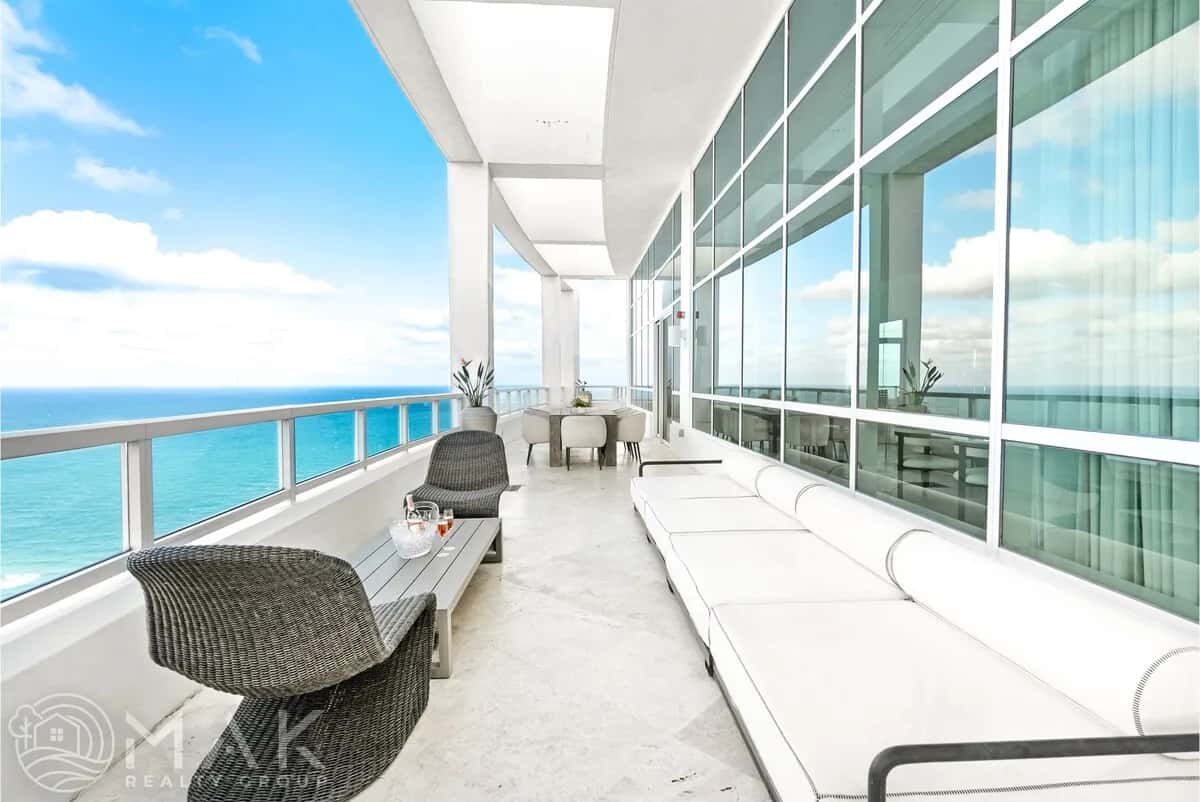 Skyline View Penthouse in Miami Beach