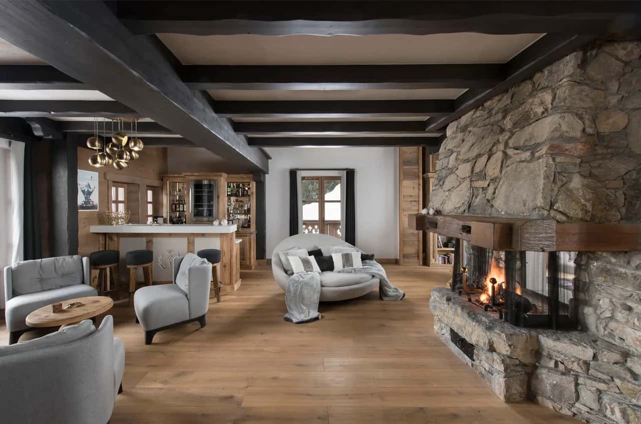 Chalet de luxe avec spa, piscine et chambres enchanteresses