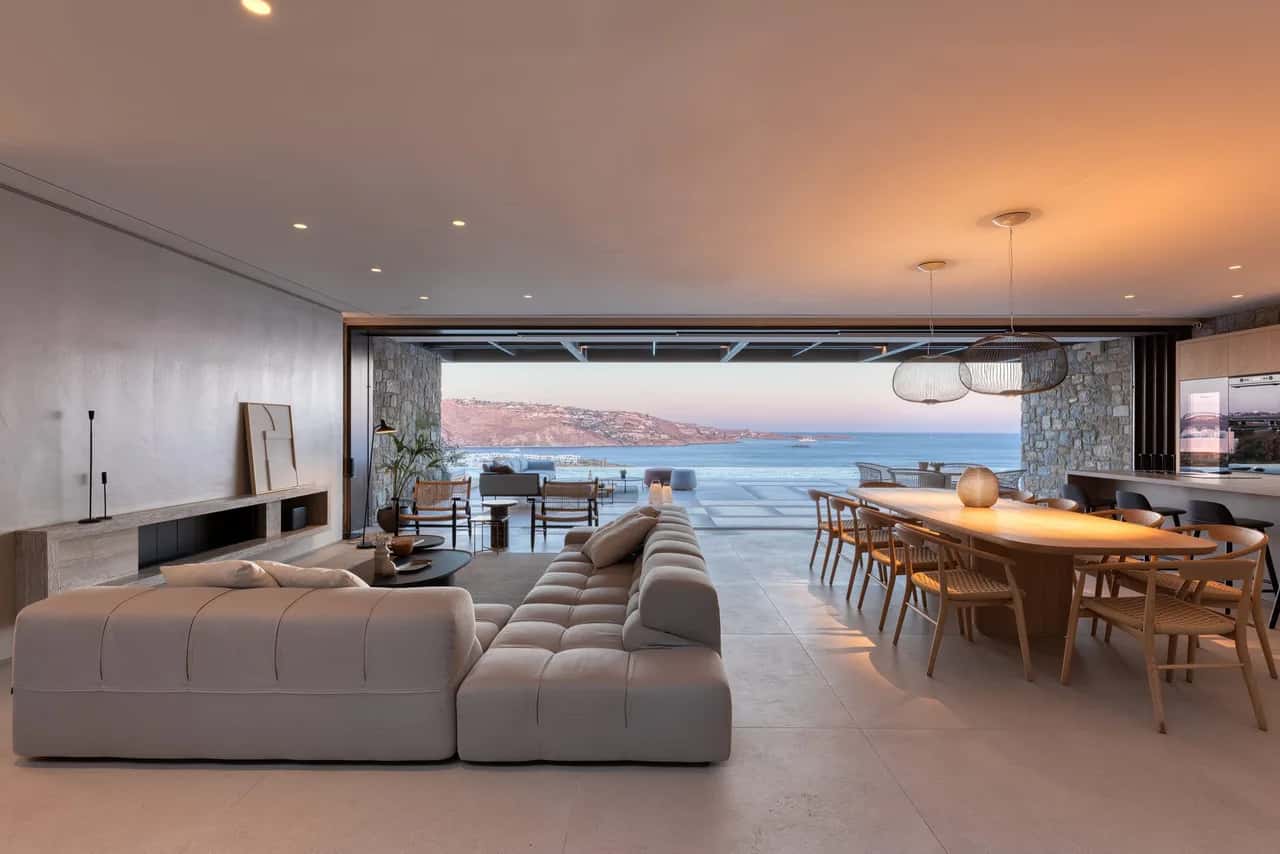 Stunning Mykonian Villa with dual infinity pools