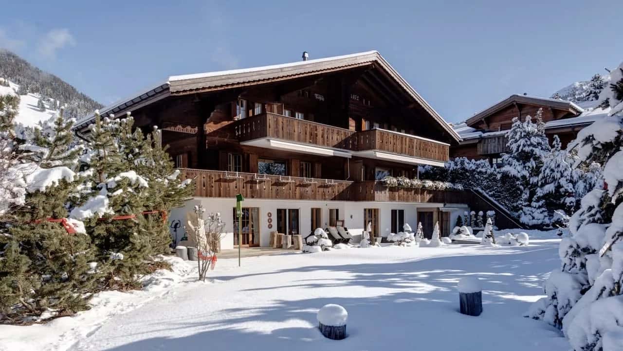 7-Schlafzimmer Chalet mit privatem Pool und atemberaubendem Blick