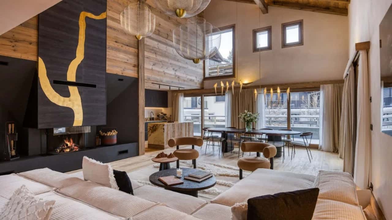 SUPERBE CHALET 5 CHAMBRES AVEC MAGNIFIQUES VUES MONTAGNEUSES