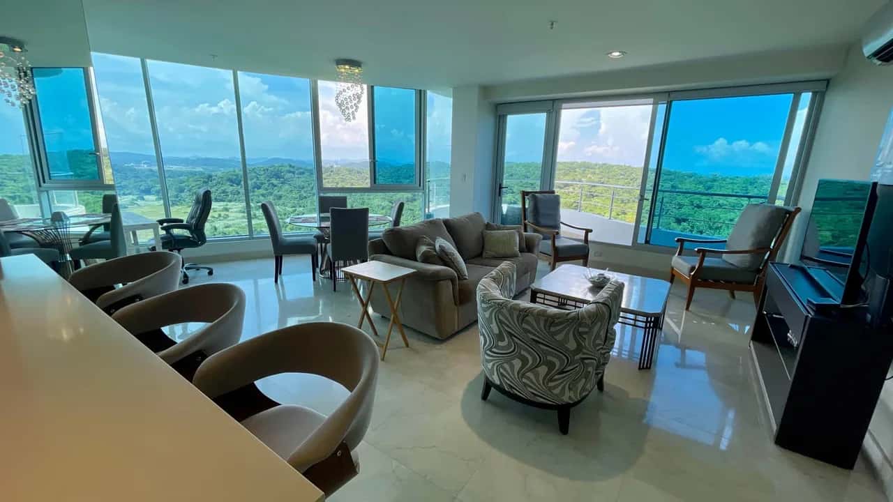 Apartment with Spectacular Ocean & Jungle Views