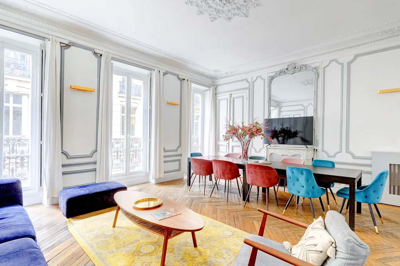 Luxury Three Bedroom Apartment in Paris