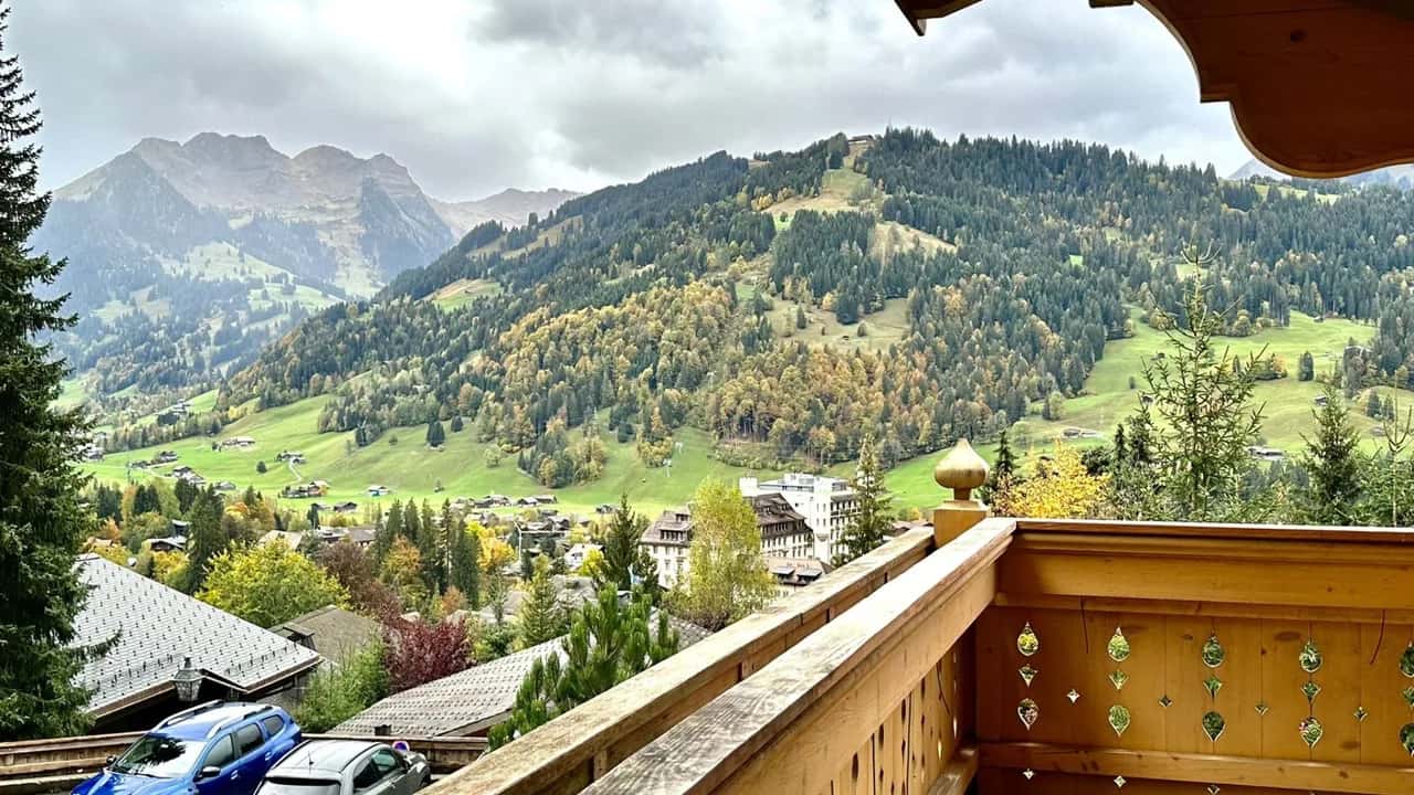 Modernes Chalet in Gstaad mit Premium-Annehmlichkeiten