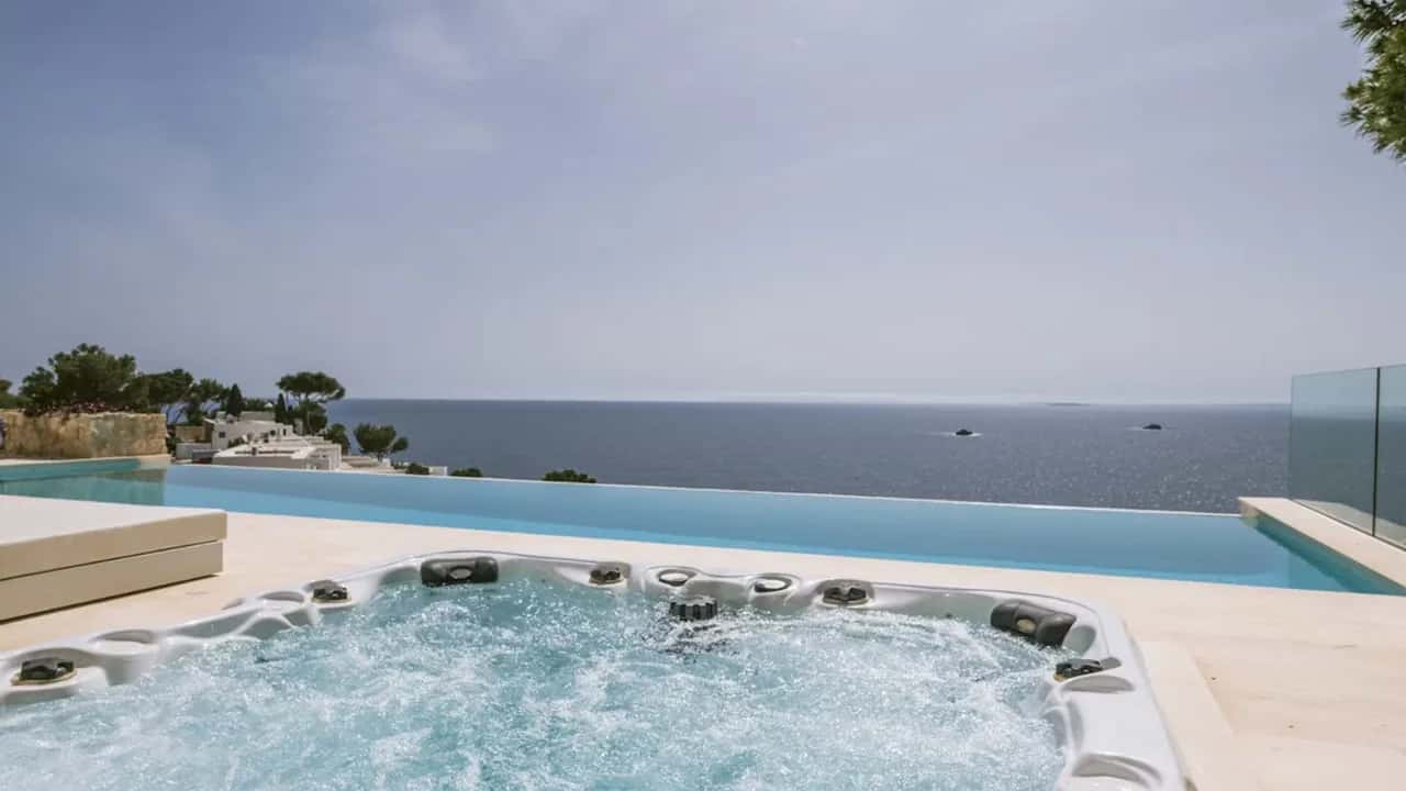 Infinity Pool Villa With Sea Views