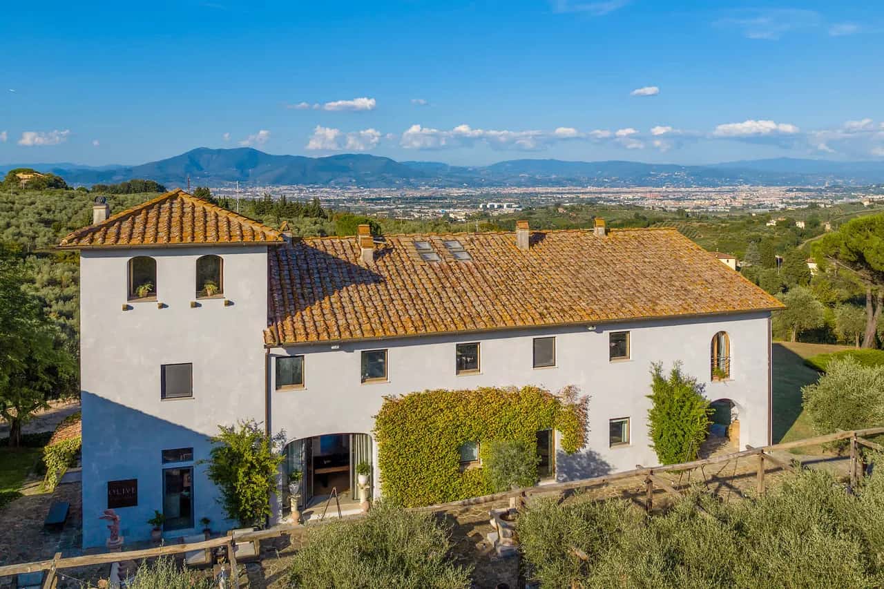 Elegant Seven Bedroom Villa in Florence