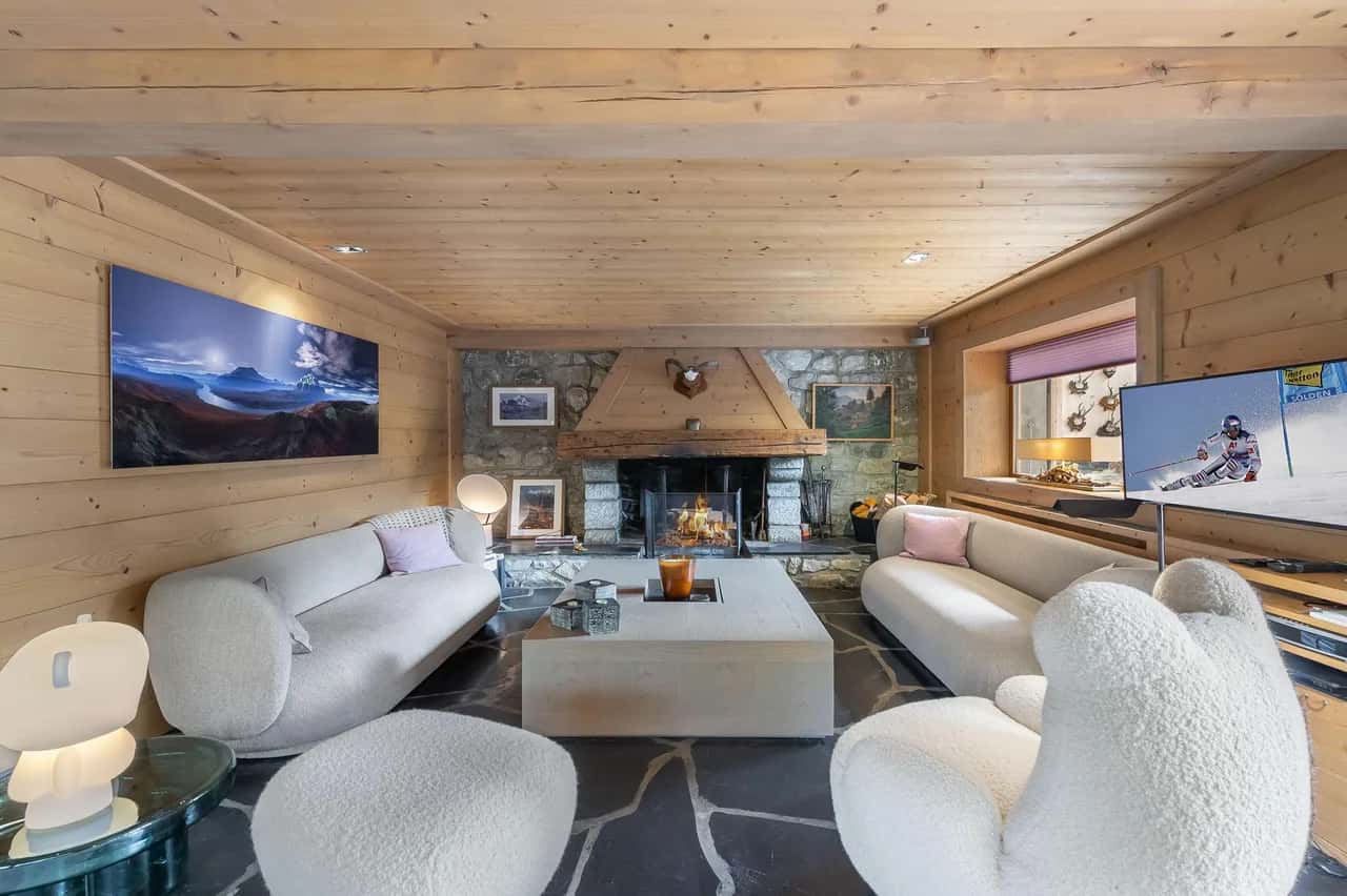 Cozy Chalet With Stunning Views And Relaxing Sauna