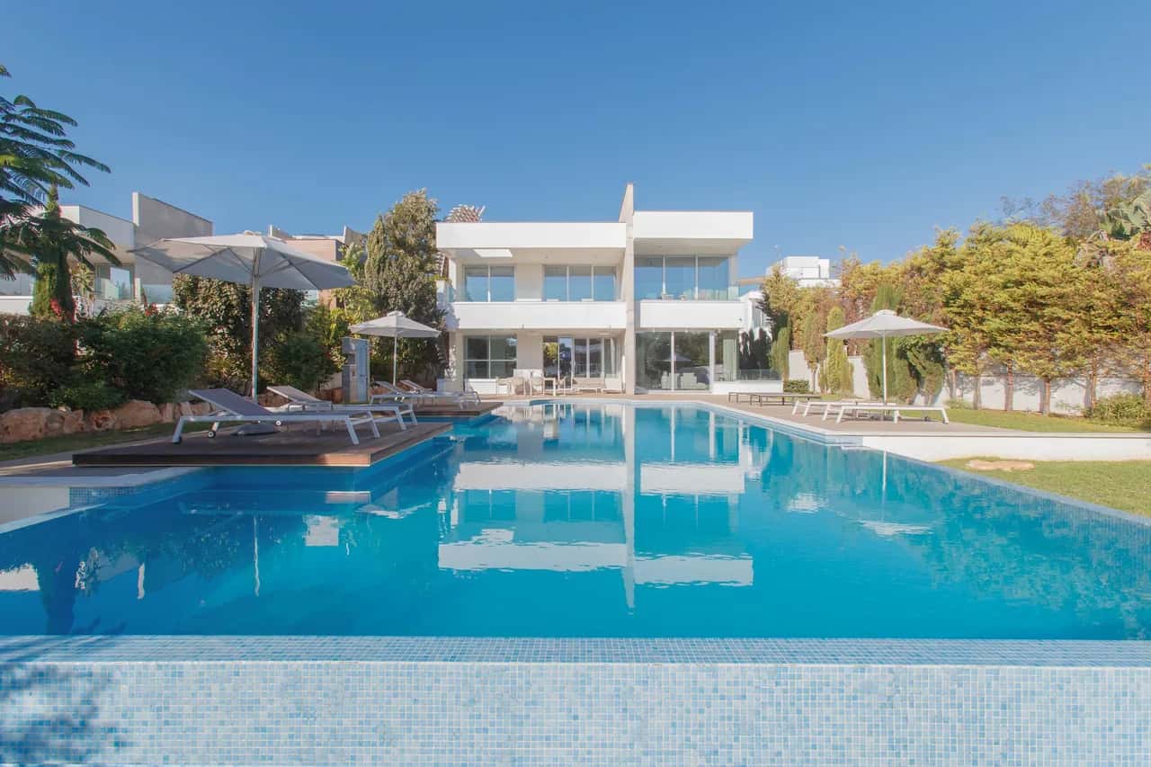 Elegant Seafront Retreat With Two Pools