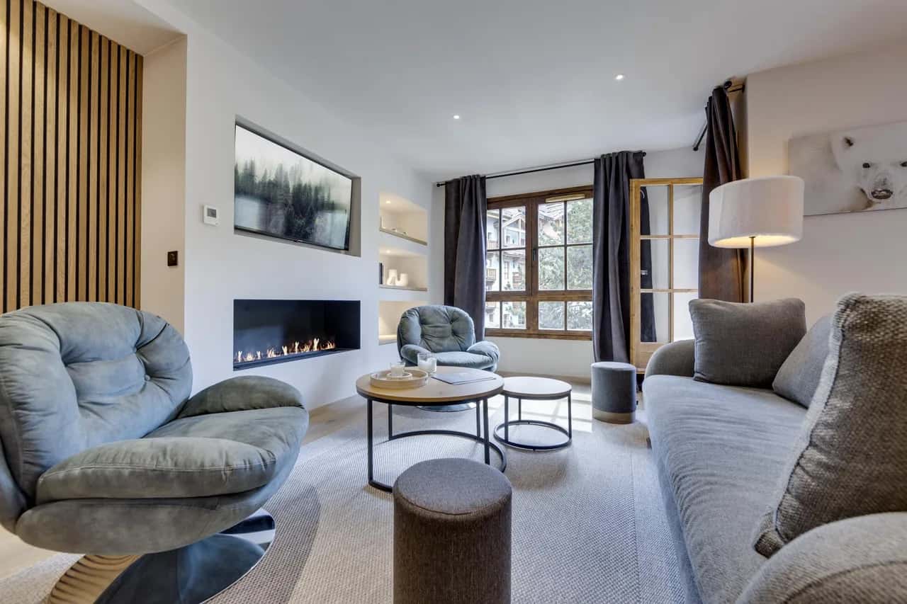 Luxurious Duplex With Pool Access In Arc 1950