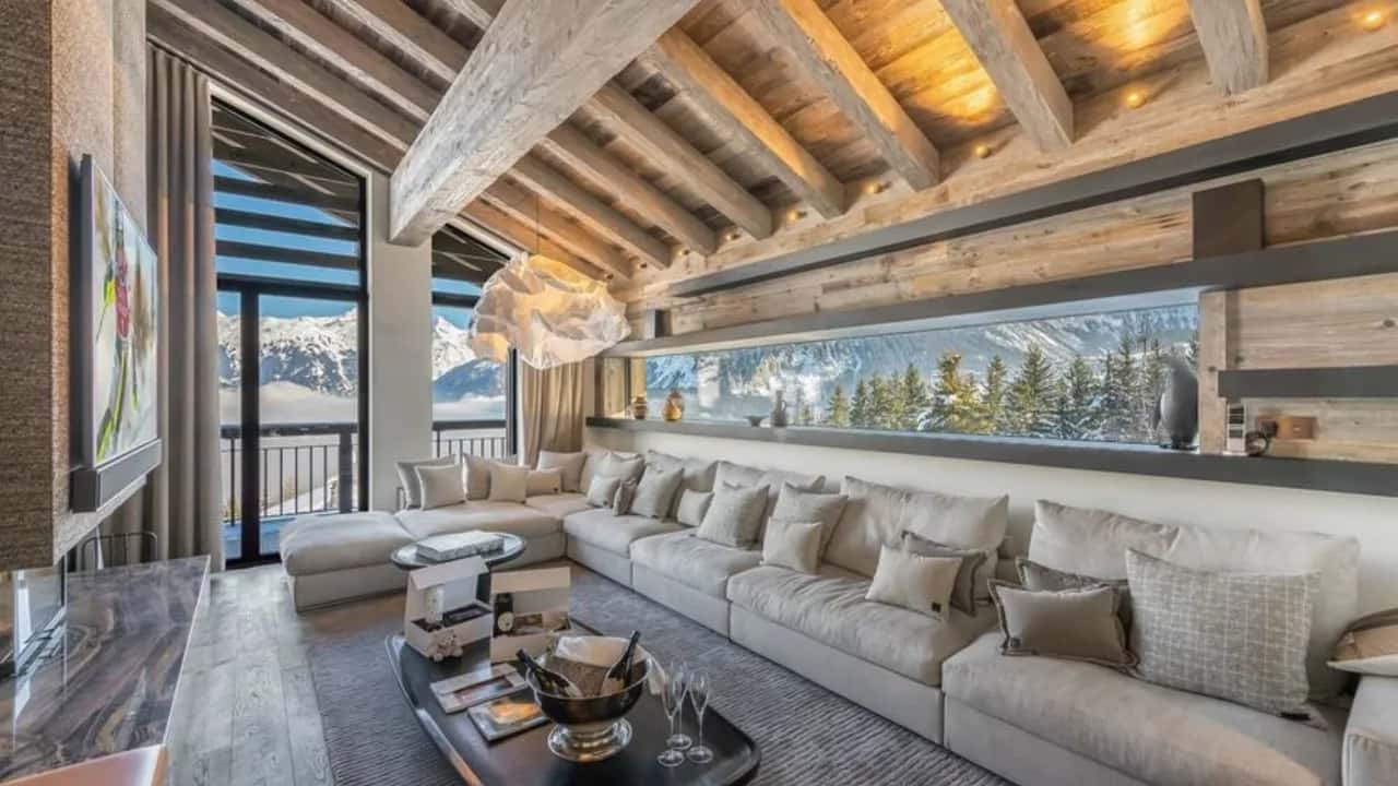 Chalet Lujoso de Courchevel con Múltiples Niveles