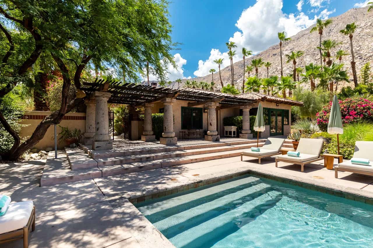 5BR Luxury Villa with Pool & Mountain Views
