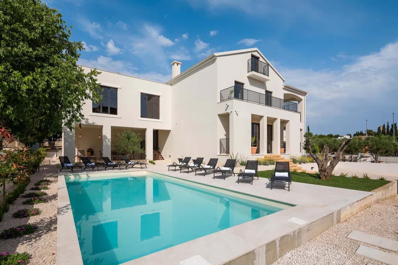 Elegant Villa In Scenic Zadar County