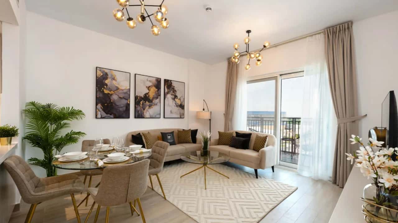 Luxury Apartment Minutes From Yas Mall