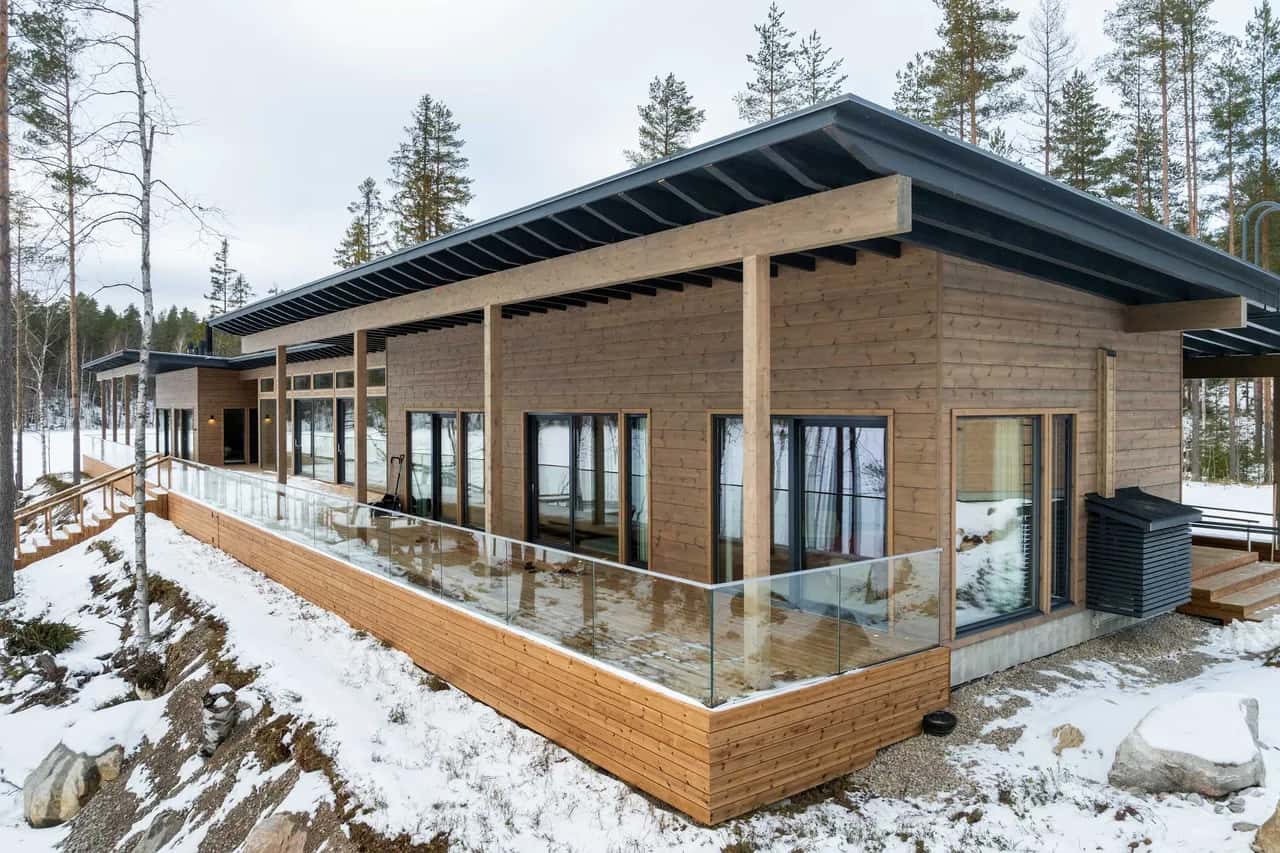 Stylish Villa With Private Sauna and Lake Access