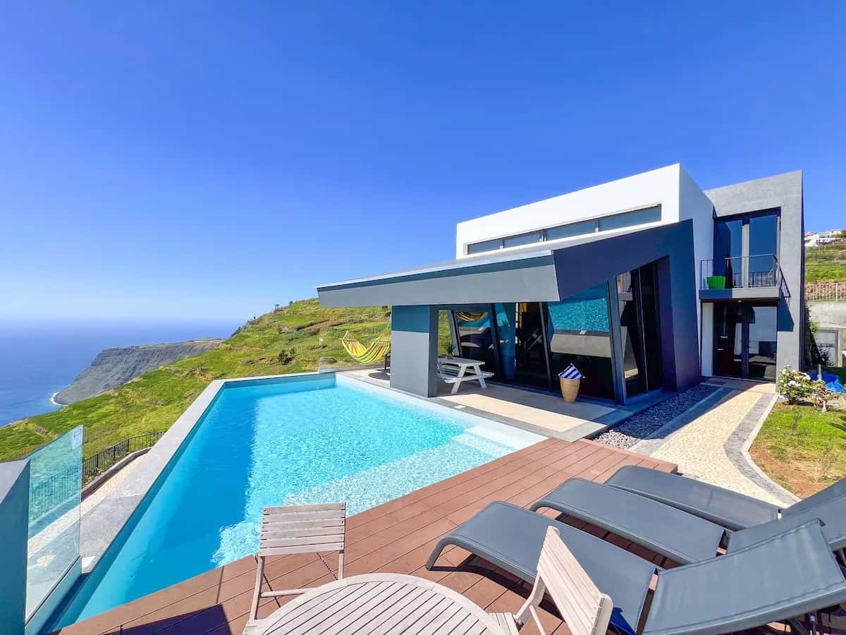 Oceanfront Three Bedroom Villa in Madeira