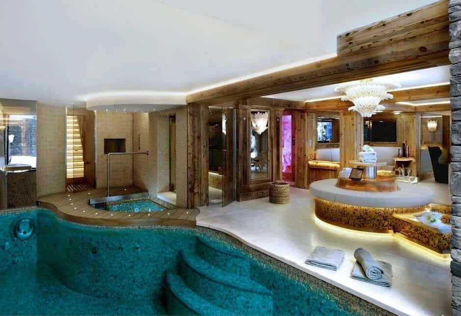 Beautiful Mountain Chalet With Ski Access