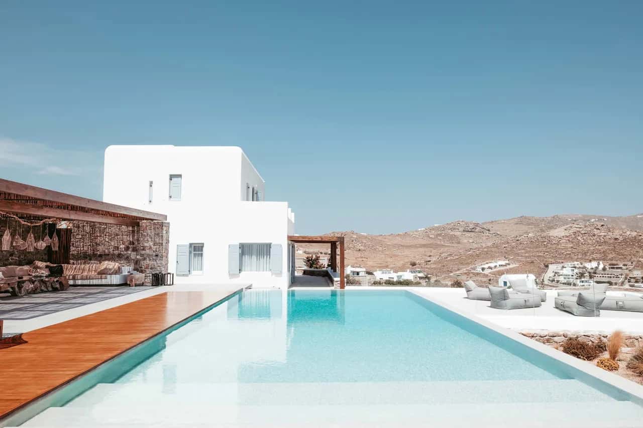 Elegant Mykonos Villa With Sea Views