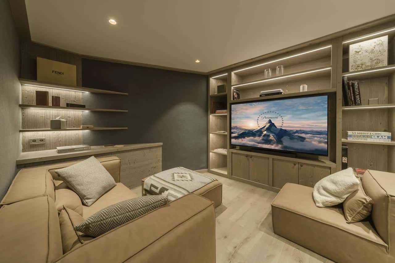 Elegant Alpine Retreat With Private Pool