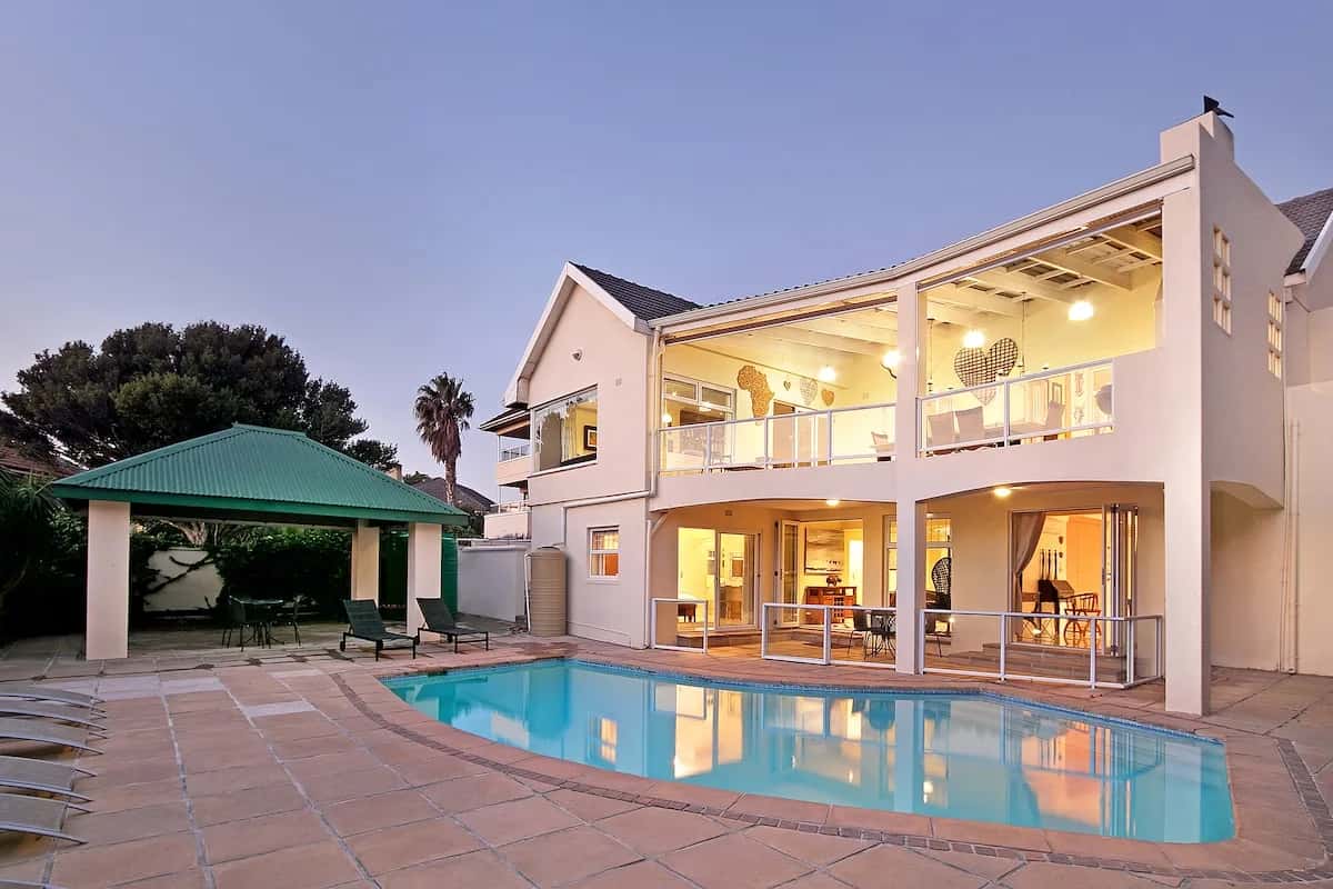 Luxury Six Bedroom Villa in Camps Bay