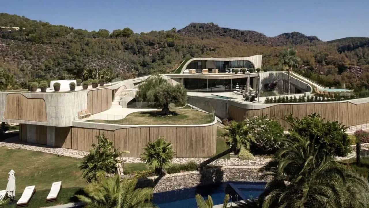 Elegant Ibiza Escape With Pools