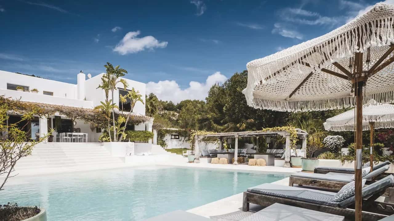 Modern Mediterranean Style Holiday Home