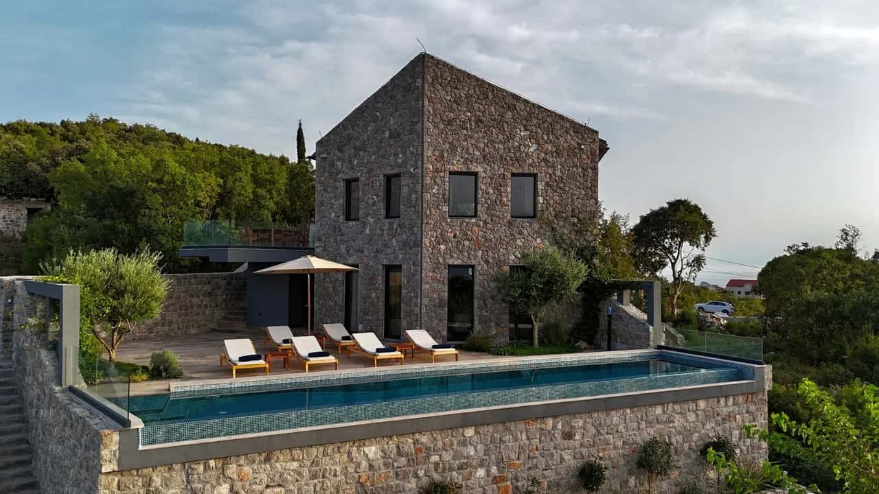 Exklusive Montenegro Villa Rückzugsort am Hang