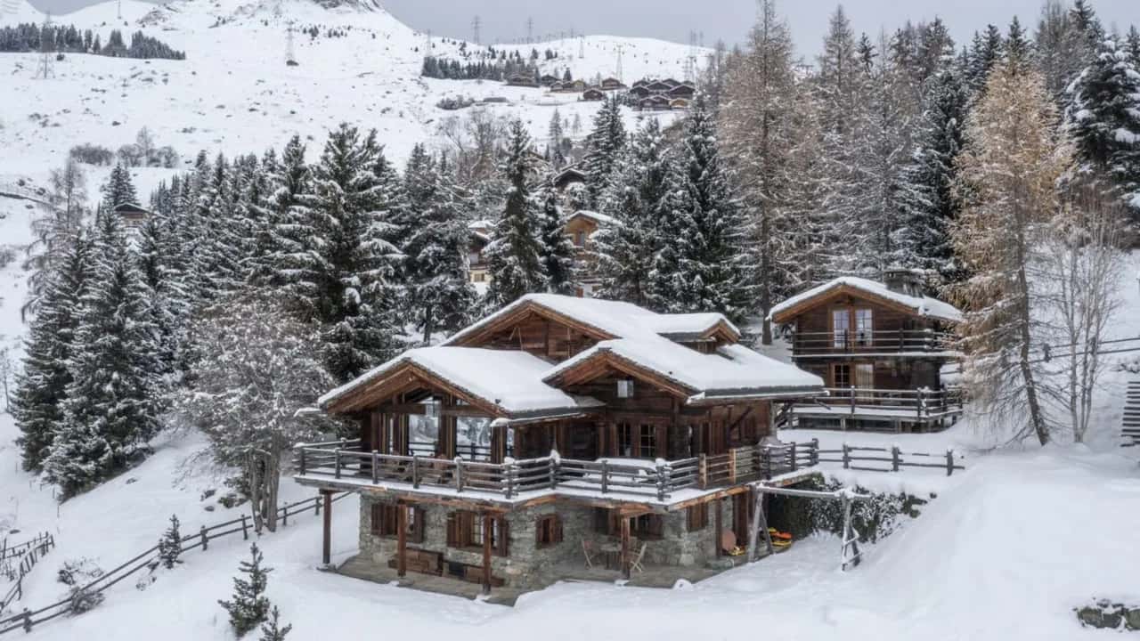 Luxury Chalet with Mountain Views