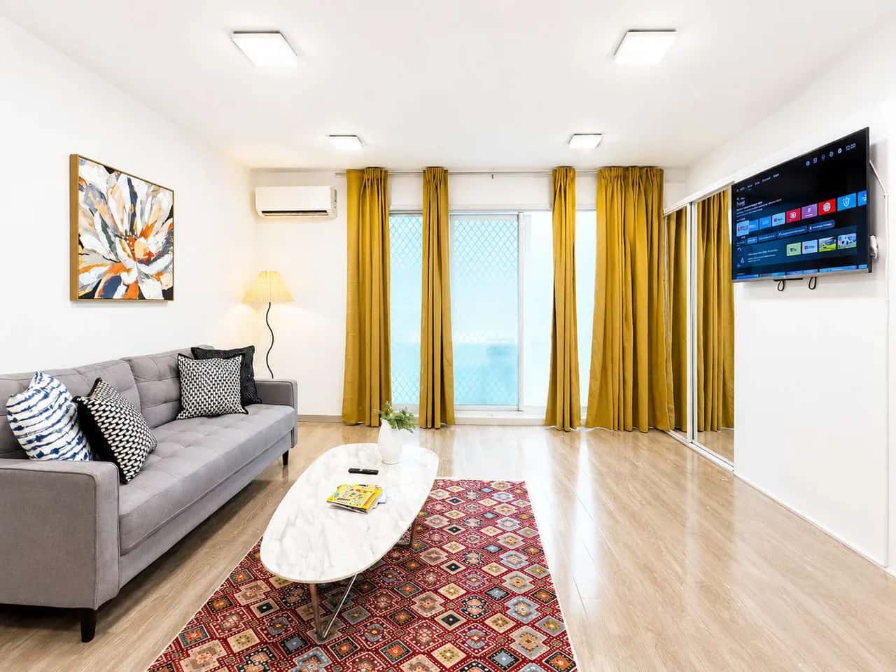 Brunswick 1BR: City & Comfort w/ Free Parking